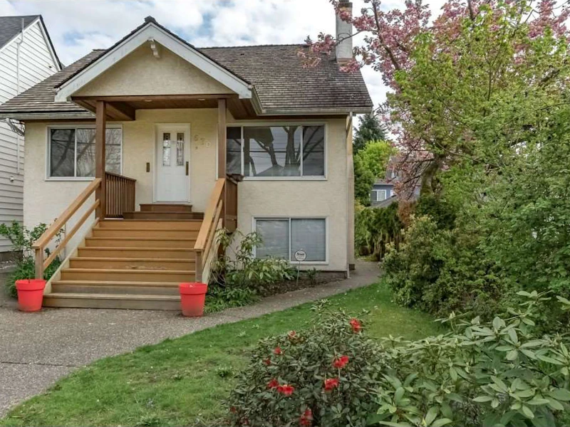 570 W 23rd Avenue, Vancouver BC V5Z 2A3