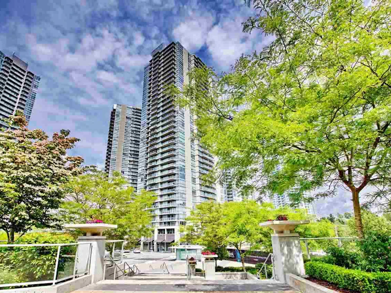 1810 - 9981 Whalley Boulevard, Surrey BC V3T 0G6