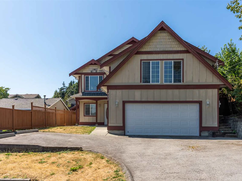 322 Teck Street, Coquitlam BC V3K 5T2