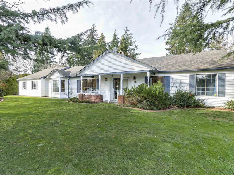 1717 139th Street, Surrey BC V4A 7H7