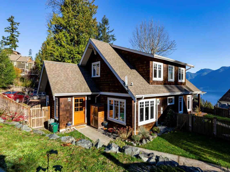 961 Seaview Place, Bowen Island BC V0N 1G1