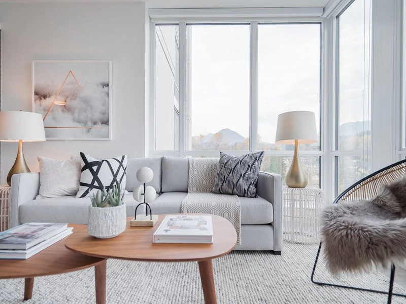 703 - 1550 Fern Street, North Vancouver BC