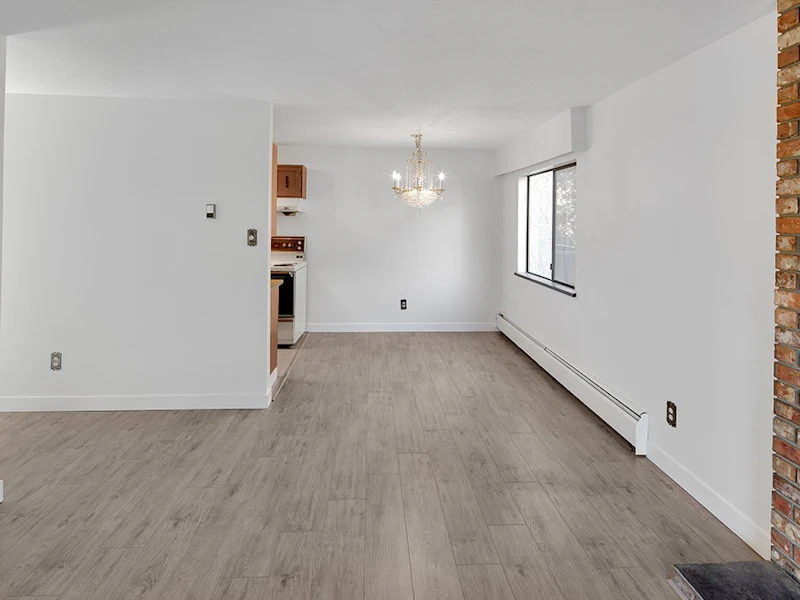 201 - 930 E 7th Avenue, Vancouver BC V5T 1P6