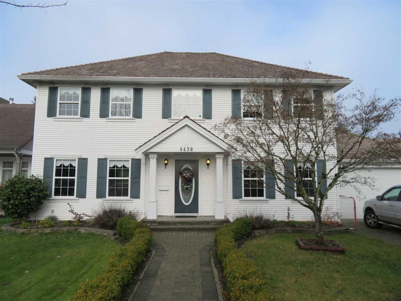 4438 210th Street, Langley BC V3A 8M3