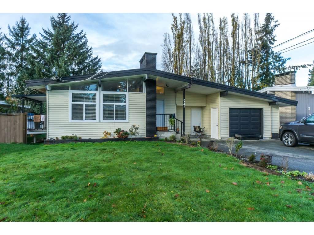 2141 Sherwood Cres  