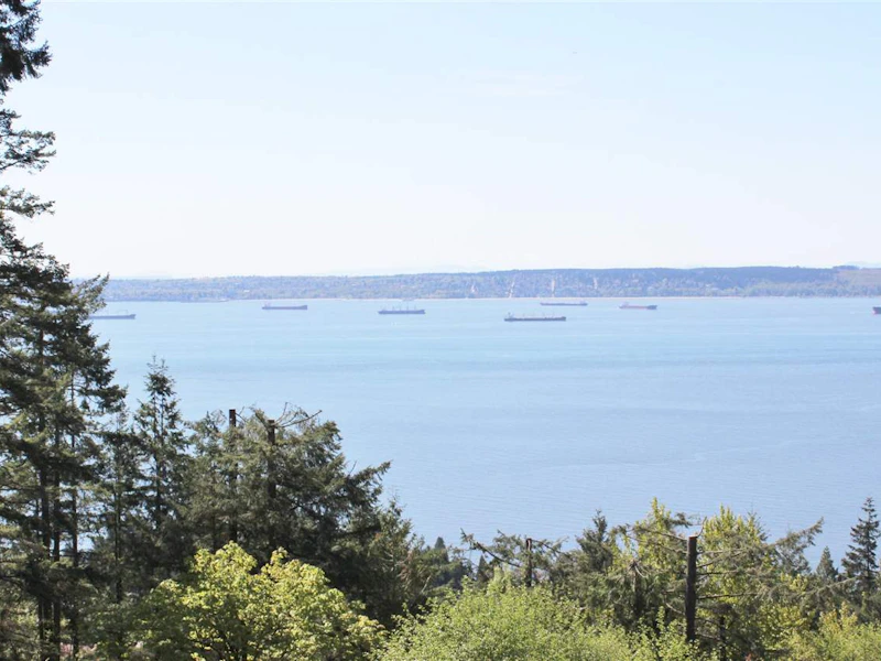 501 - 3355 Cypress Place, West Vancouver BC V7S 3J9