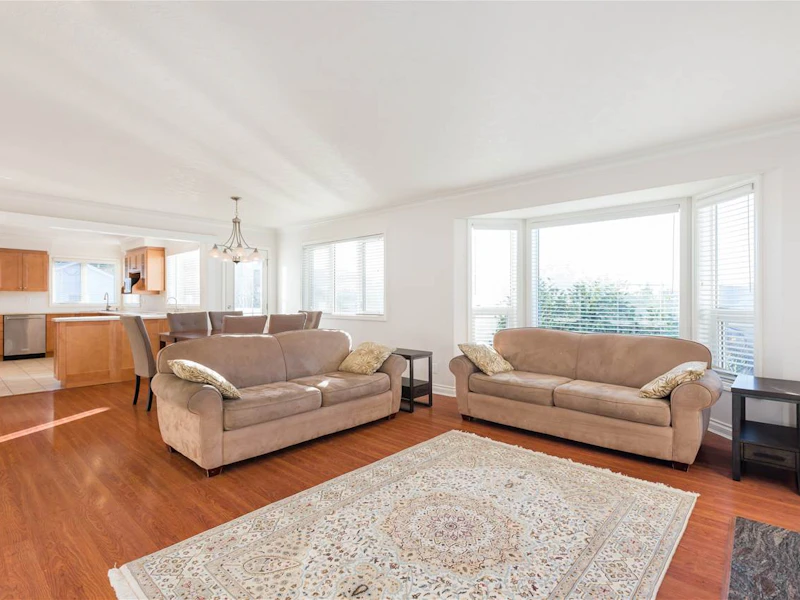 7337 Curtis Street, Burnaby BC V5A 1K1