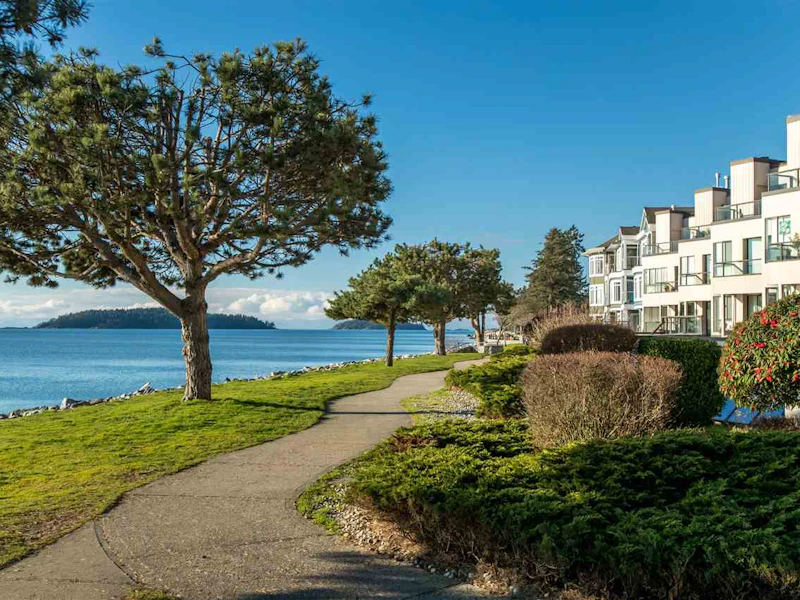 103 - 5477 Wharf Avenue, Sechelt BC