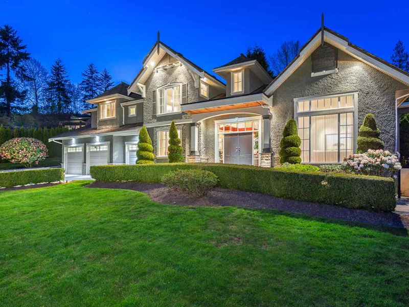756 Southborough Drive, West Vancouver BC V7S 1N2