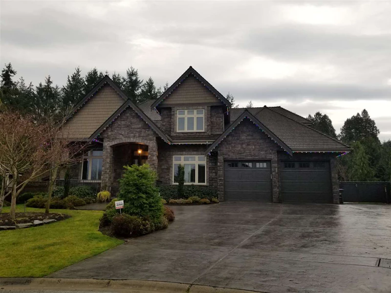 3074 162a Street, Surrey BC V3Z 7E1