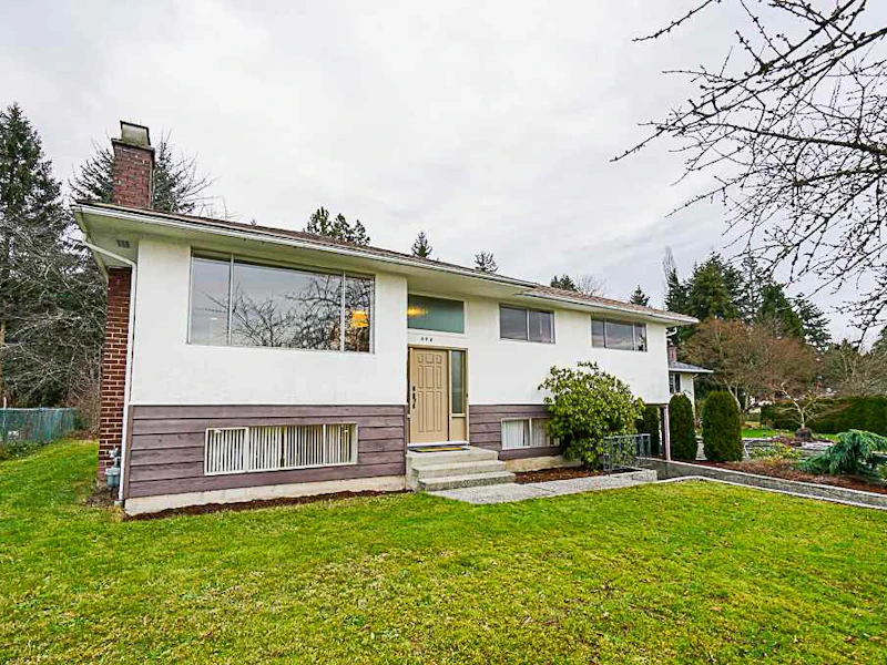 496 Glencoe Drive, Port Moody BC V3H 1G5
