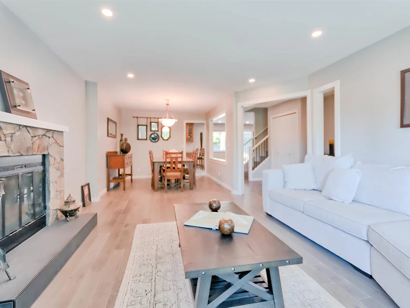 1111 Barberry Place, Port Moody BC V3H 3Y6