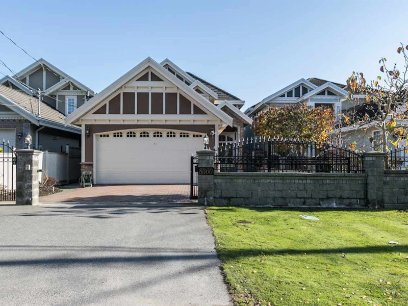 8360 Heather Street, Richmond BC V6Y 2R4