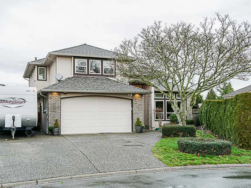 6558 187a Street, Surrey BC V3S 8V2