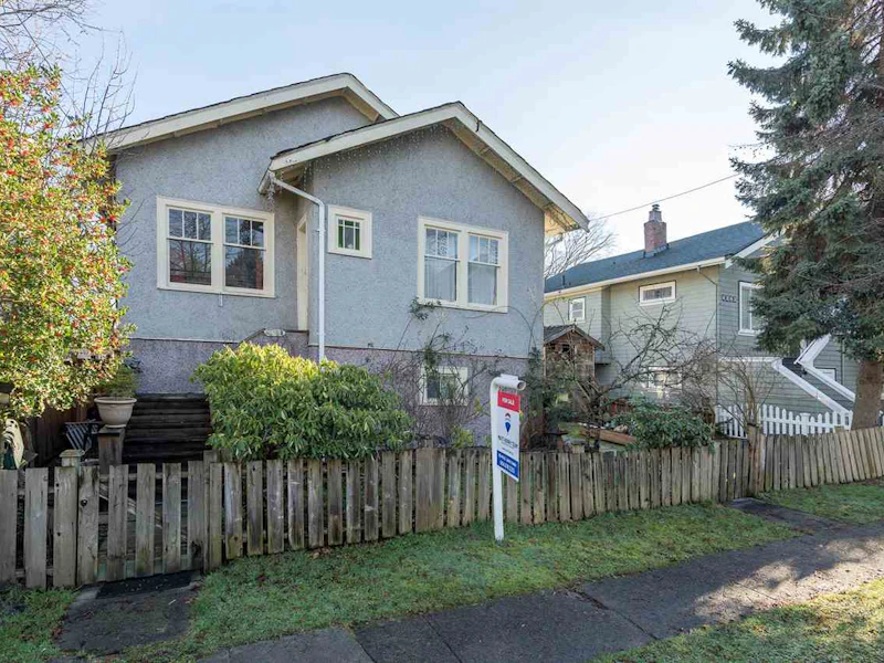 4278 John Street, Vancouver BC V5V 3W7
