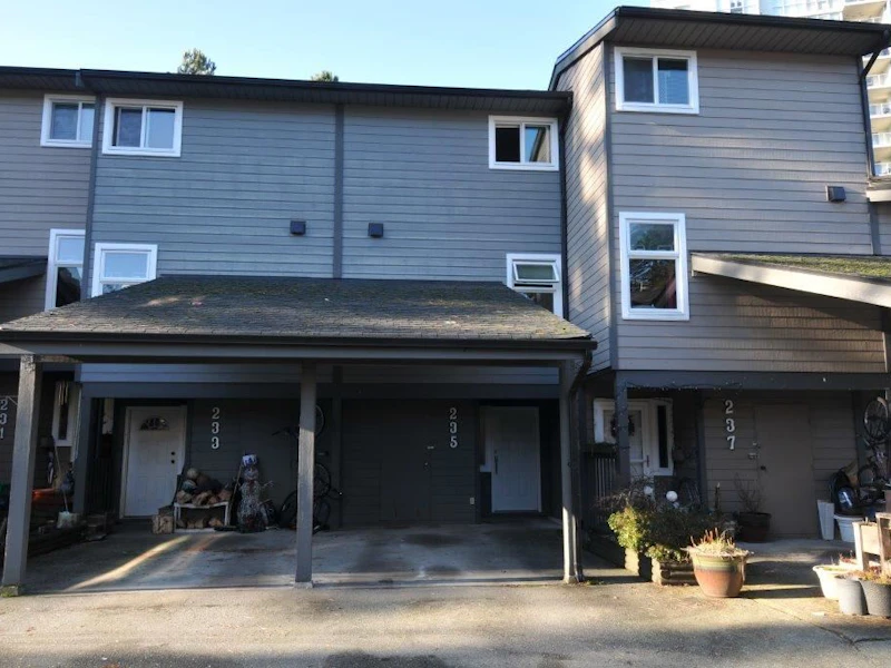 235 Balmoral Place, Port Moody BC V3H 4B9
