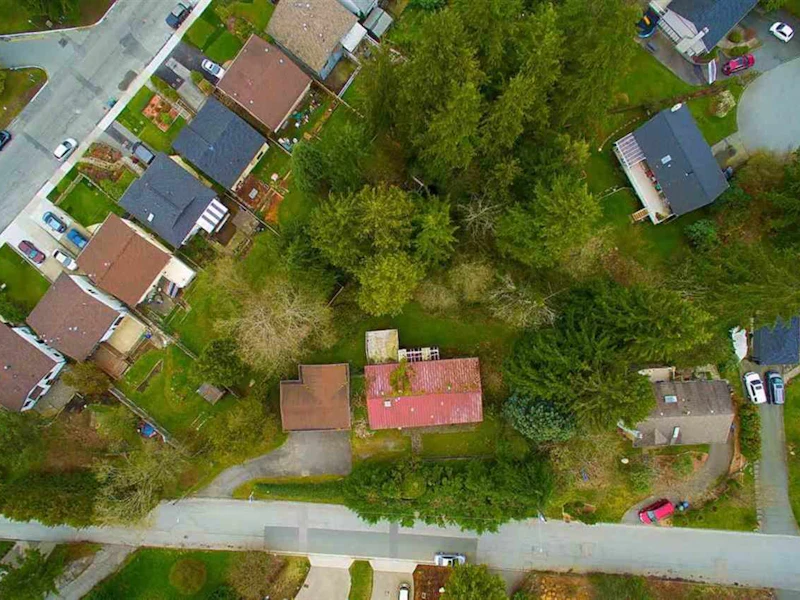 1136 Tuxedo Drive, Port Moody BC V3H 1L4