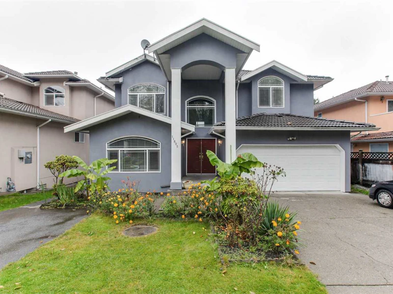 11895 98th Avenue, Surrey BC V3V 8B3