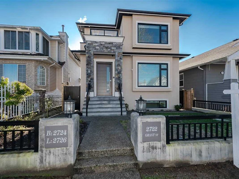 2722 Grant Street, Vancouver BC V5K 3H2