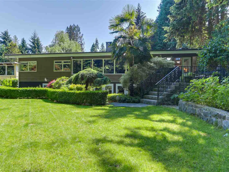 815 Burley Drive, West Vancouver BC V7T 1Z8