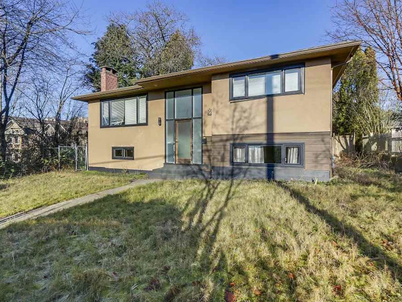 601 Shaw Avenue, Coquitlam BC V3K 2R3