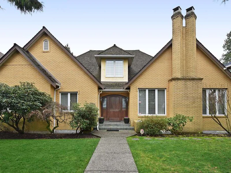 6858 Wiltshire Street, Vancouver BC V6P 5H3