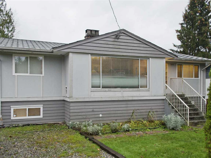 1214 Como Lake Avenue, Coquitlam BC V3J 3N8