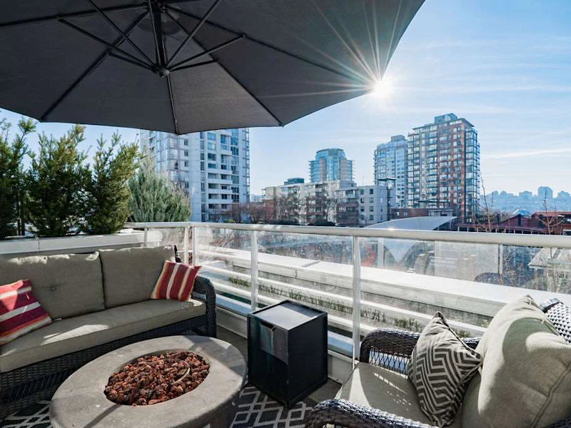 509 - 189 Davie Street, Vancouver BC V6Z 2X9