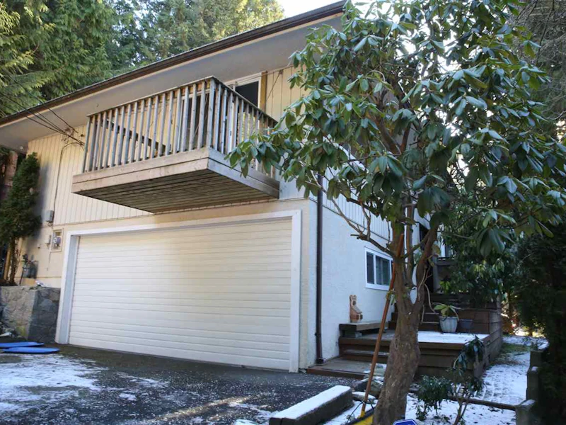 6789 Marine Drive, West Vancouver BC V7W 2T1