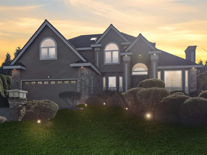 13370 23rd Avenue, Surrey BC V4A 9S9