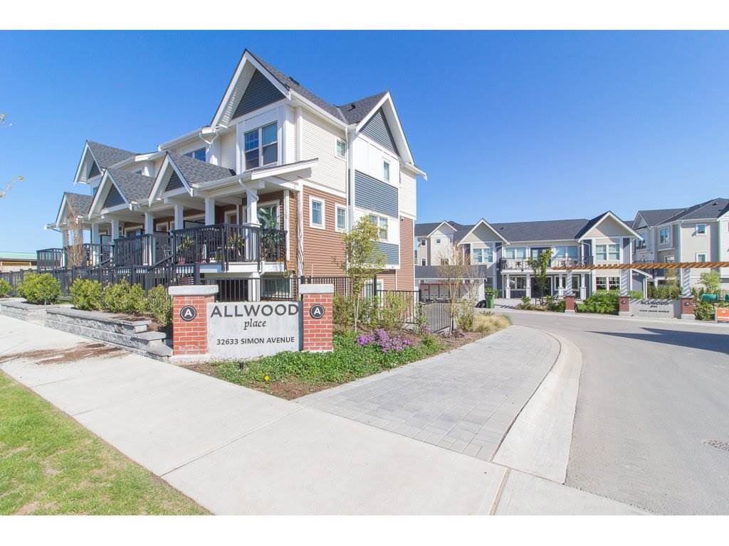 110-32633 Simon Ave  