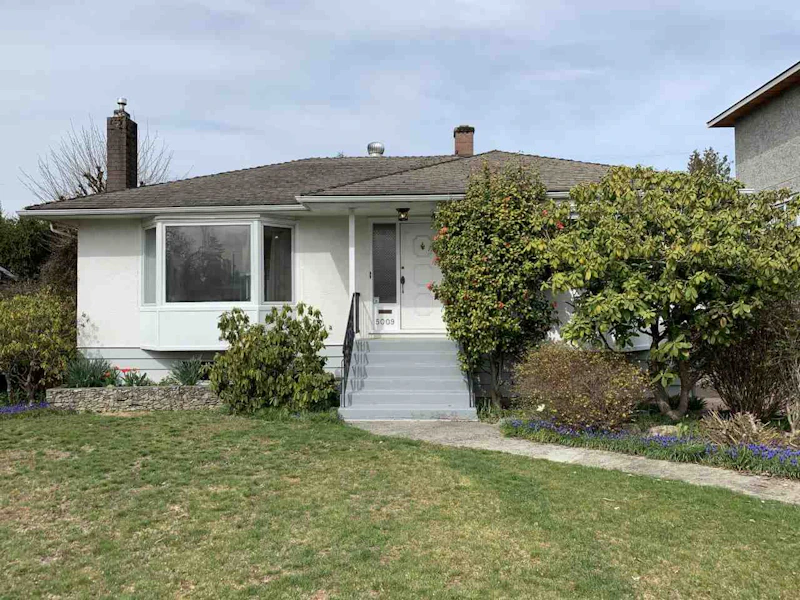 5009 Laurel Street, Burnaby BC V5G 1M8