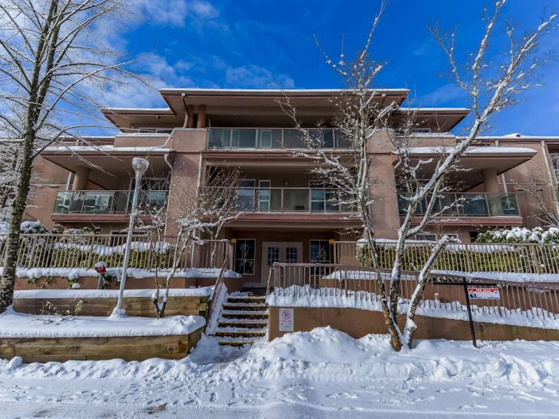 209 - 14980 101a Avenue, Surrey BC V3R 0T1