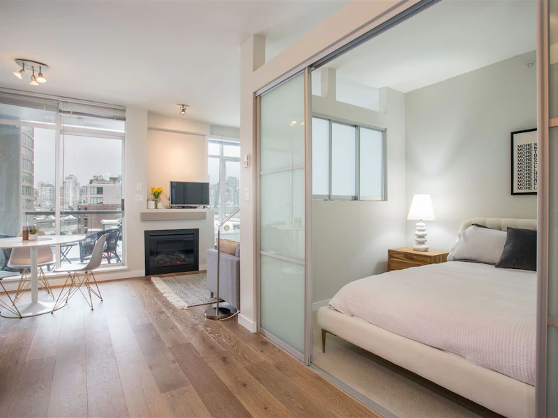 606 - 2055 Yukon Street, Vancouver BC V5Y 4B7