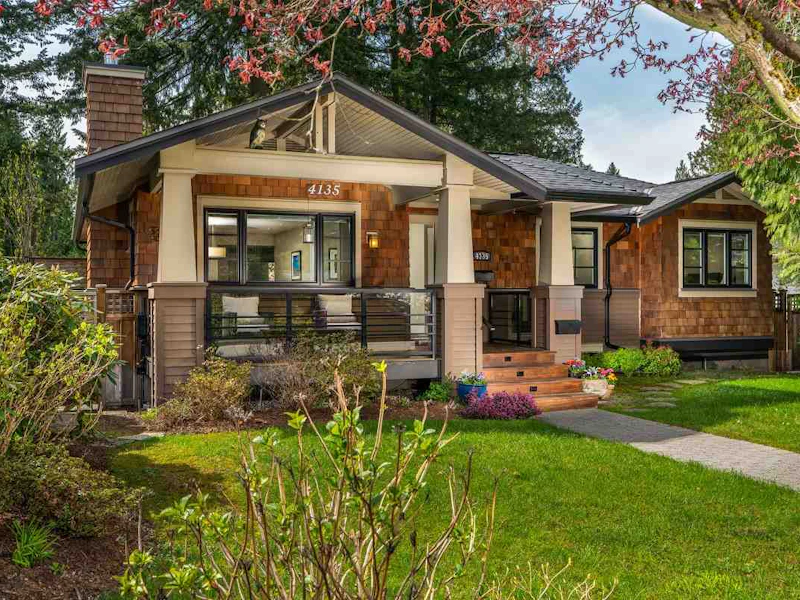 4135 Virginia Crescent, North Vancouver BC V7R 3Z7