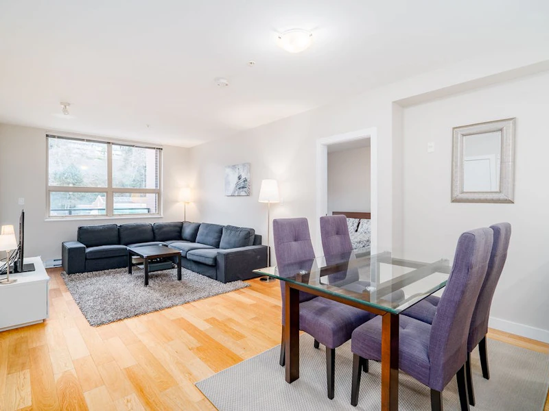 205 - 1177 Marine Drive, North Vancouver BC V7P 1T1