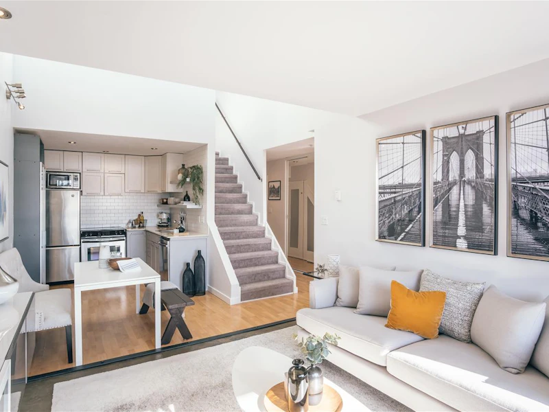 309 - 251 W 4th Street, North Vancouver BC V7M 1H8