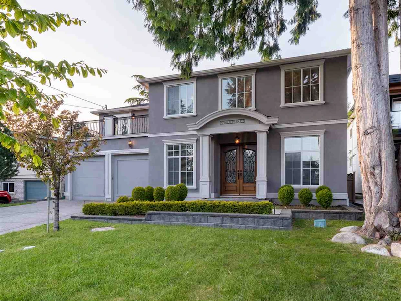 13705 Blackburn Avenue, Surrey BC V4B 2Z1