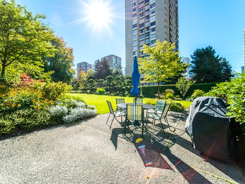 1506 - 1740 Comox Street, Vancouver BC V6G 2Z1