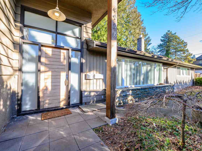 1 - 2898 W 29th Avenue, Vancouver BC V6L 2R3