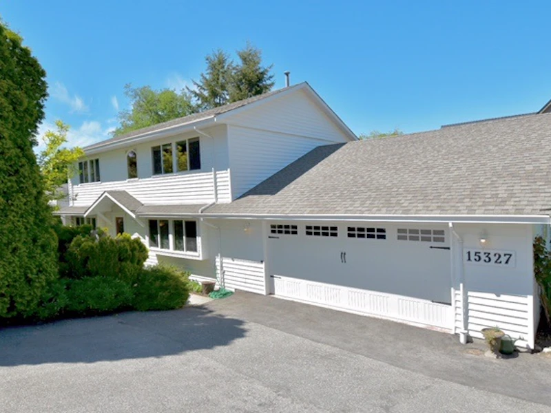 15327 28th Avenue, Surrey BC V4P 1G3