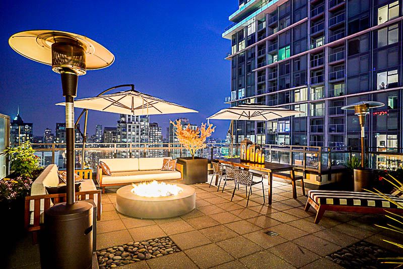 2602-788 Richards St  