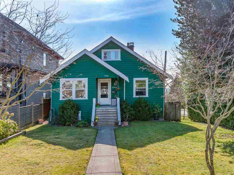 7504 14th Avenue, Burnaby BC V3N 2A1