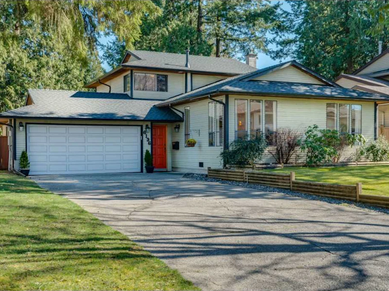 6136 129a Street, Surrey BC V3X 1S1