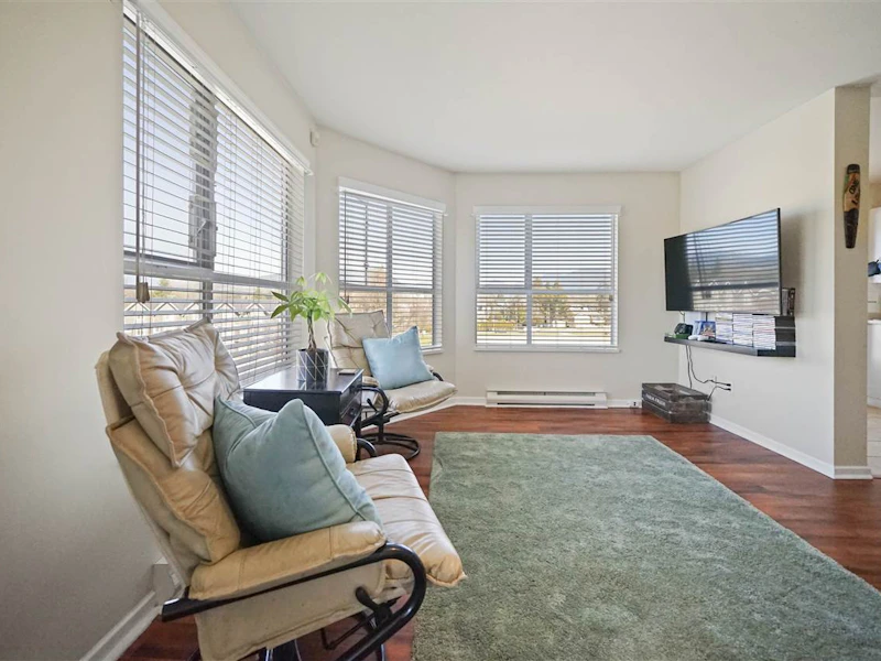 303 - 2285 Pitt River Road, Port Coquitlam BC V3C 1R7
