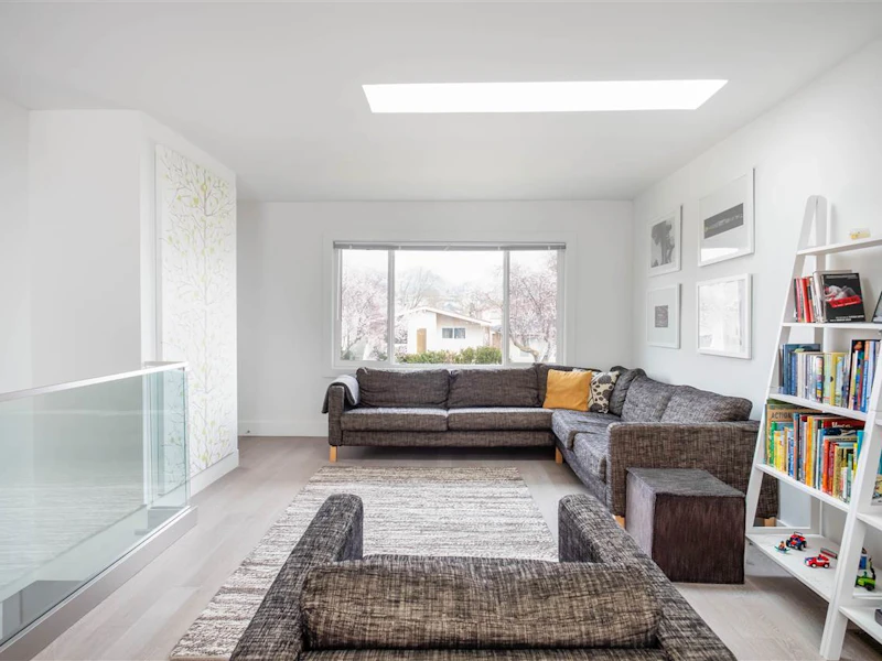 2754 Parker Street, Vancouver BC V5K 2T7