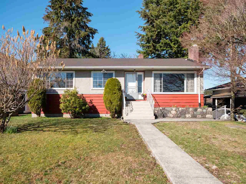 4987 Patterson Avenue, Burnaby BC V5G 3A7