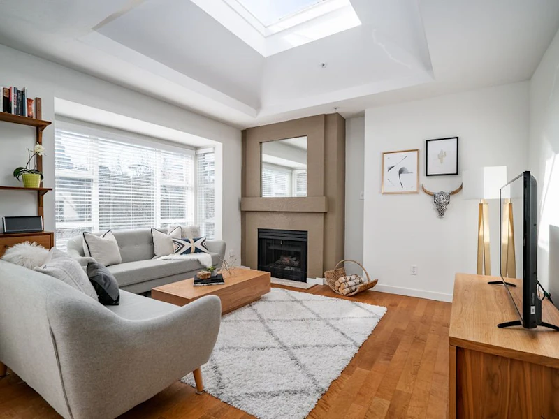 409 - 1333 W 7th Avenue, Vancouver BC V6H 1B8