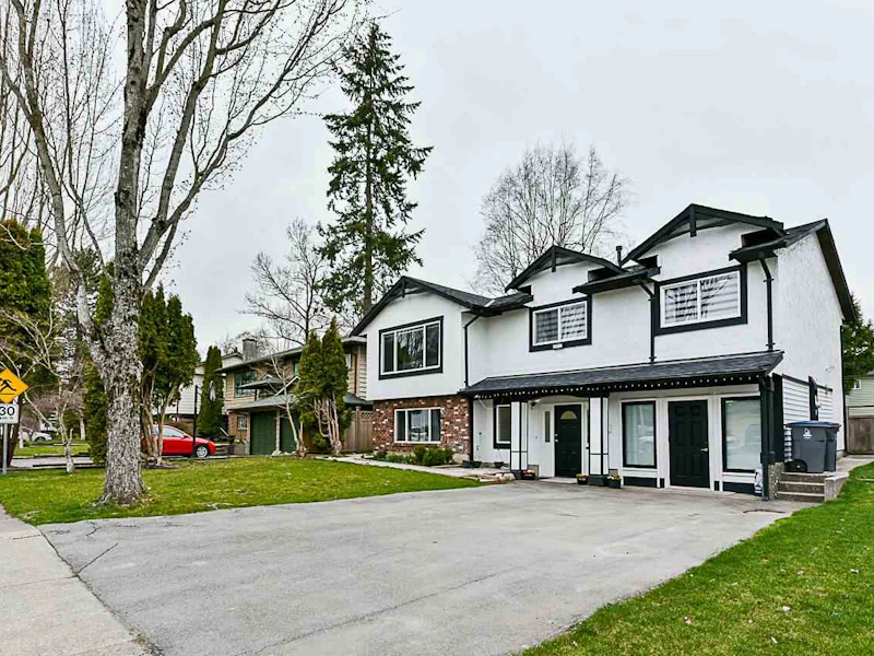 14113 73rd Avenue, Surrey BC V3W 7M8