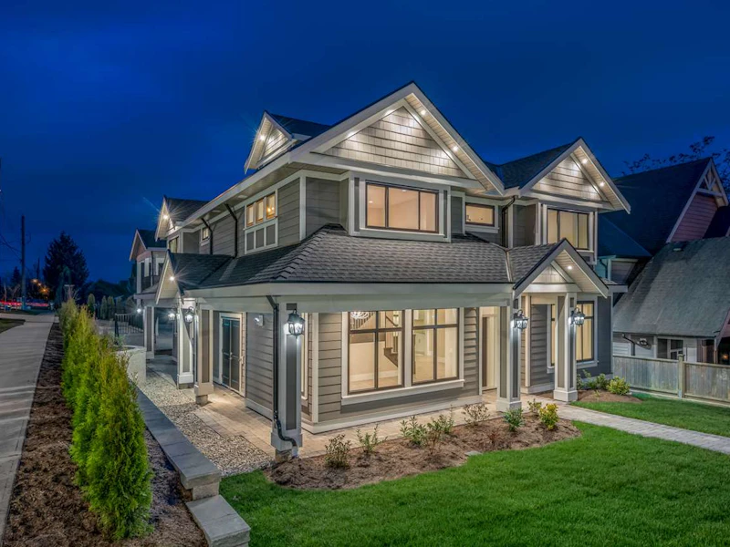 319 Blue Mountain Street, Coquitlam BC
